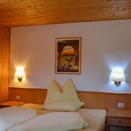Steinerhof Hotel Braies  Exterior photo