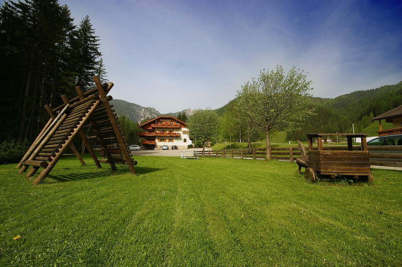 Steinerhof Hotel Braies  Exterior photo